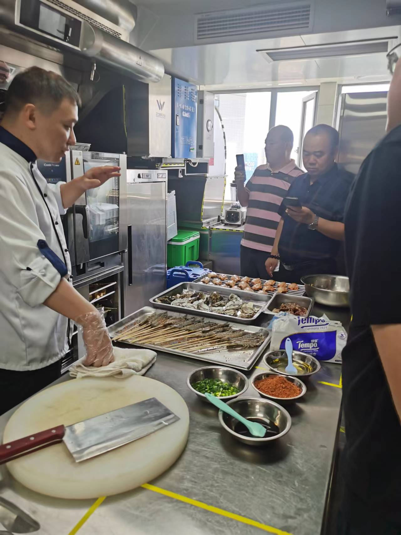 客戶品鑒會在我公司體驗廚房圓滿舉行